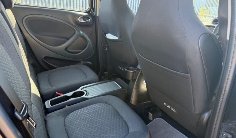 
								Smart ForFour 2021 full									