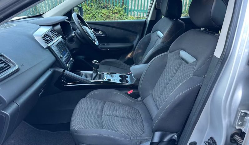 
								Renault Kadjar 2016 full									
