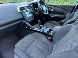 
										Renault Kadjar 2016 full									