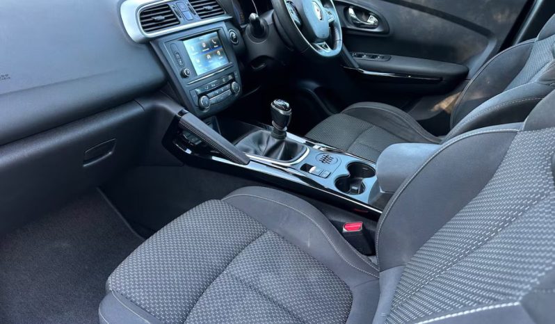 
								Renault Kadjar 2016 full									