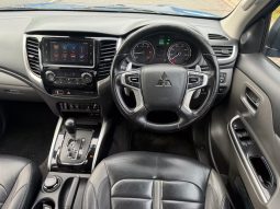 
										Mitsubishi L200 2018 full									