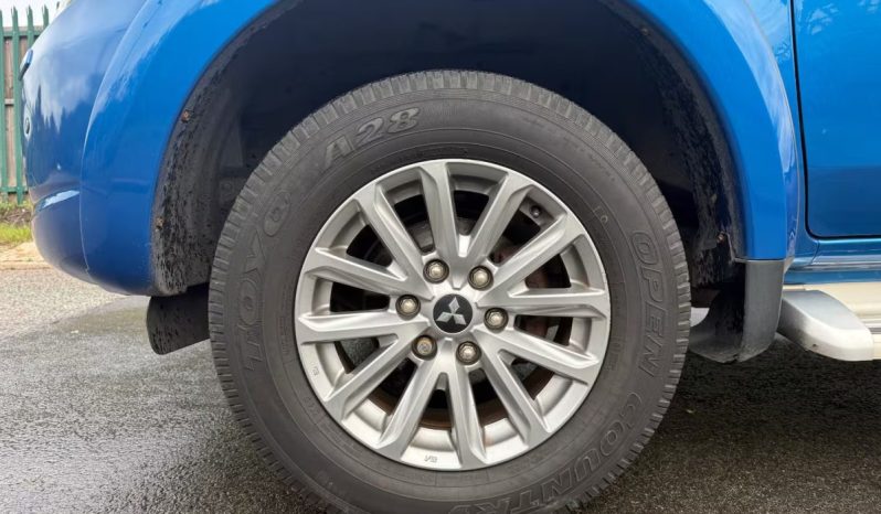 
								Mitsubishi L200 2018 full									