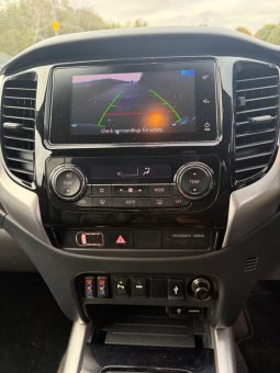 
										Mitsubishi L200 2018 full									