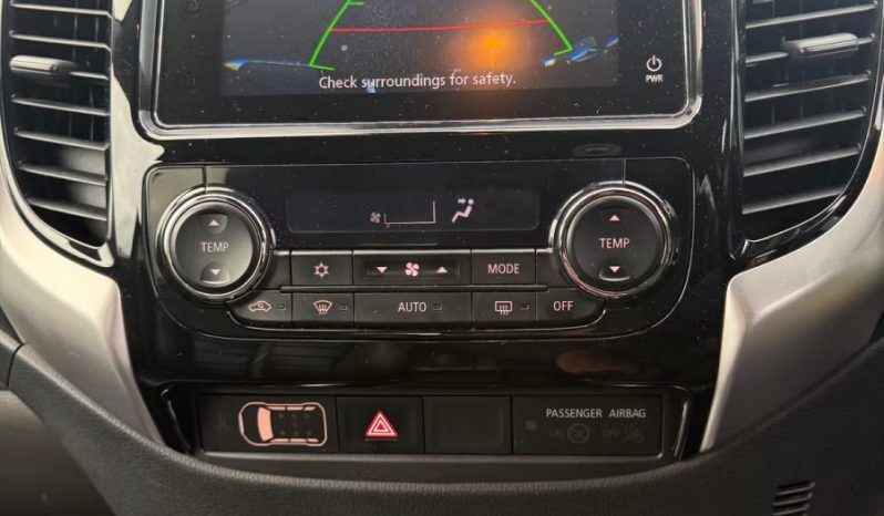 
								Mitsubishi L200 2018 full									