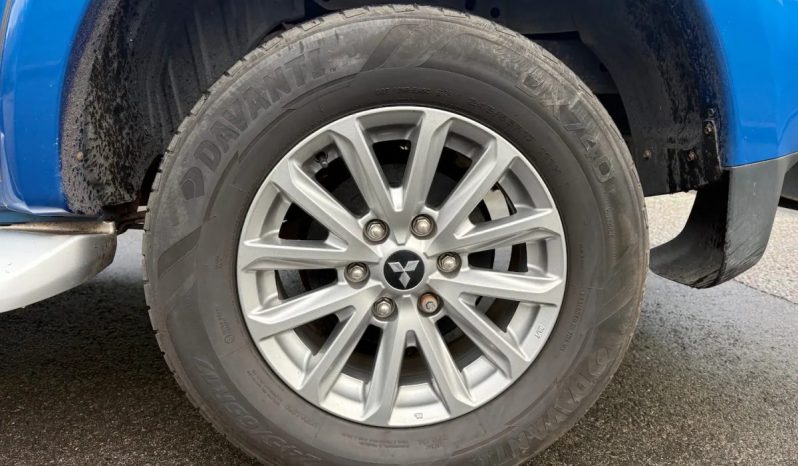 
								Mitsubishi L200 2018 full									