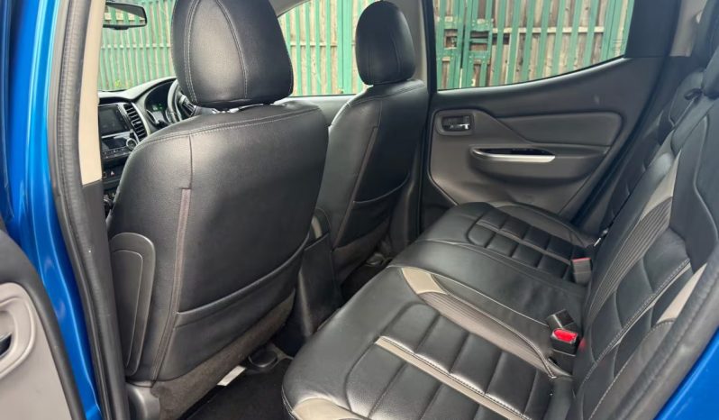 
								Mitsubishi L200 2018 full									