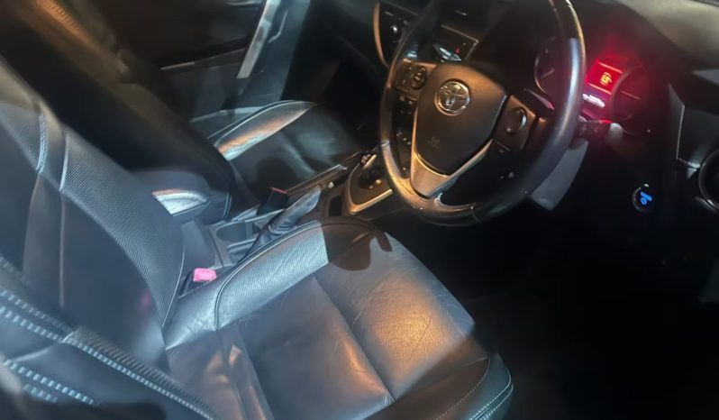 
								Toyota Auris 2014 full									