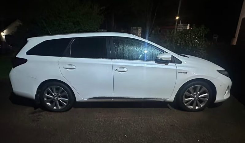 
								Toyota Auris 2014 full									